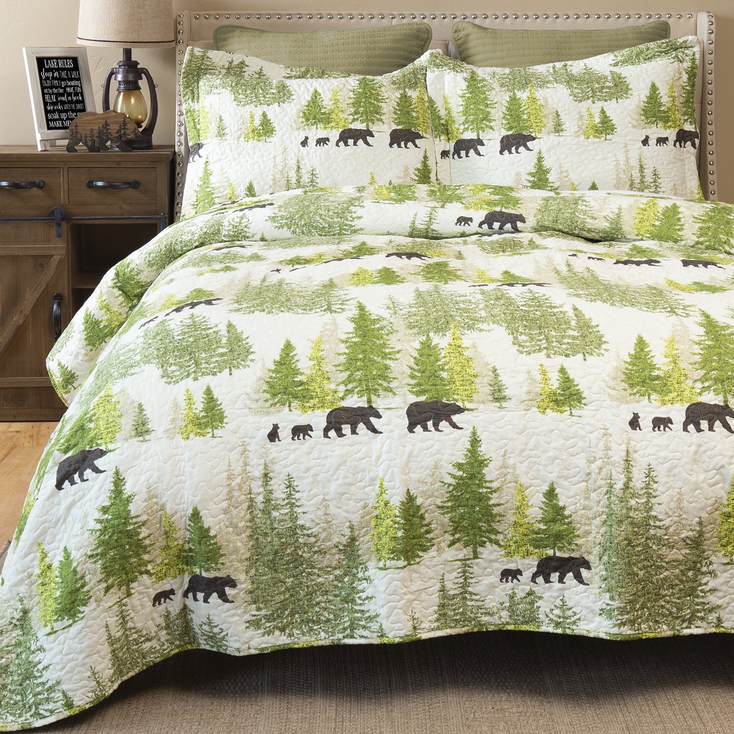 Pine Wilderness Quilt Set