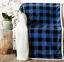 Load image into Gallery viewer, Wrangler® Blue Lumberjack Plaid Plush Sherpa Throw