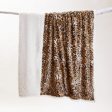 Load image into Gallery viewer, Leopard Plush Sherpa Throw