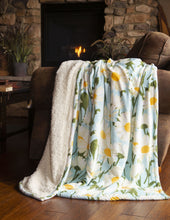 Load image into Gallery viewer, Daisy Daydream Plush Sherpa Throw