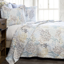 Load image into Gallery viewer, Summer Reef Coastal Quilt Set
