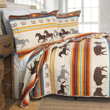 Load image into Gallery viewer, Wrangler® Western Stripe Quilt Set