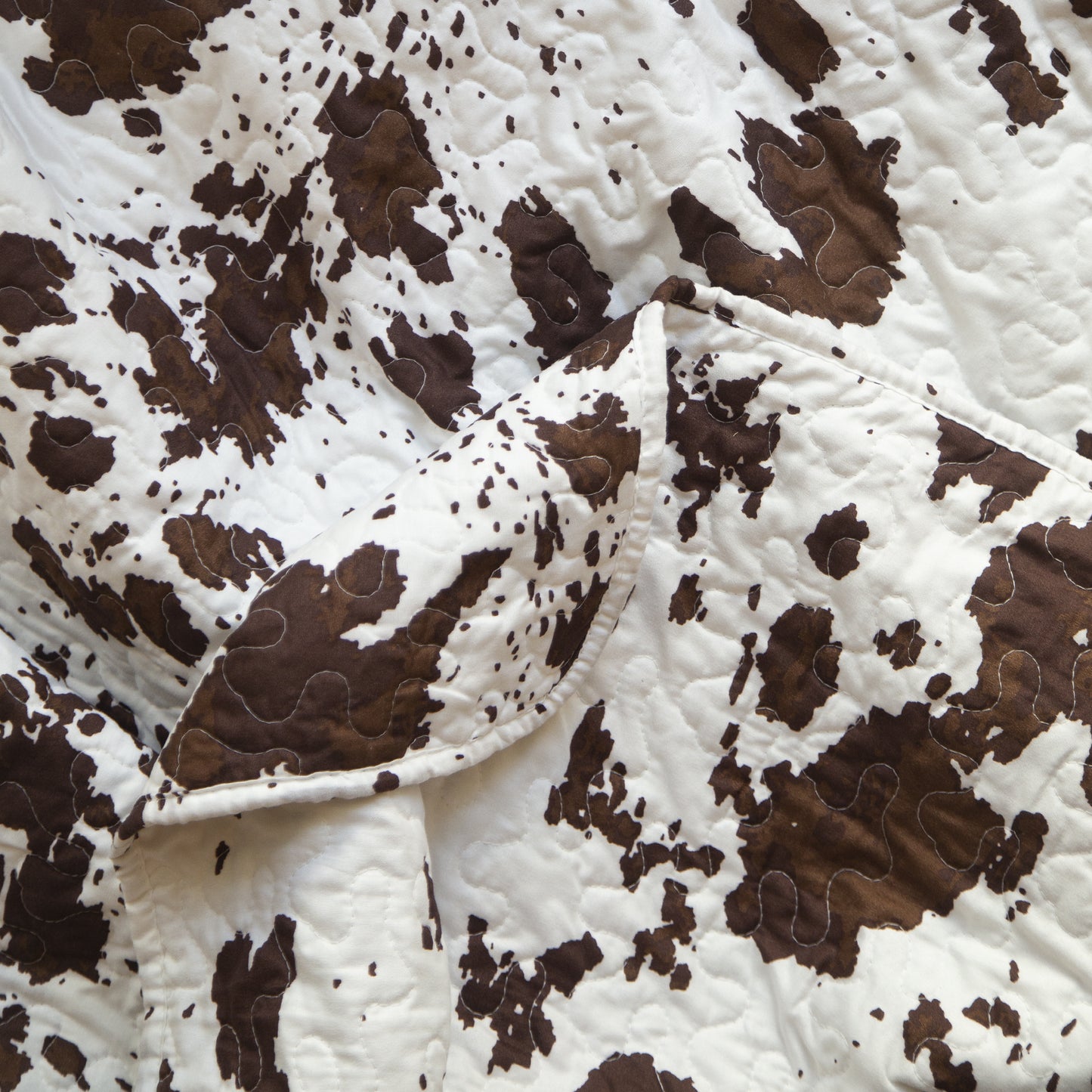 Wrangler® Cowhide Quilt Set