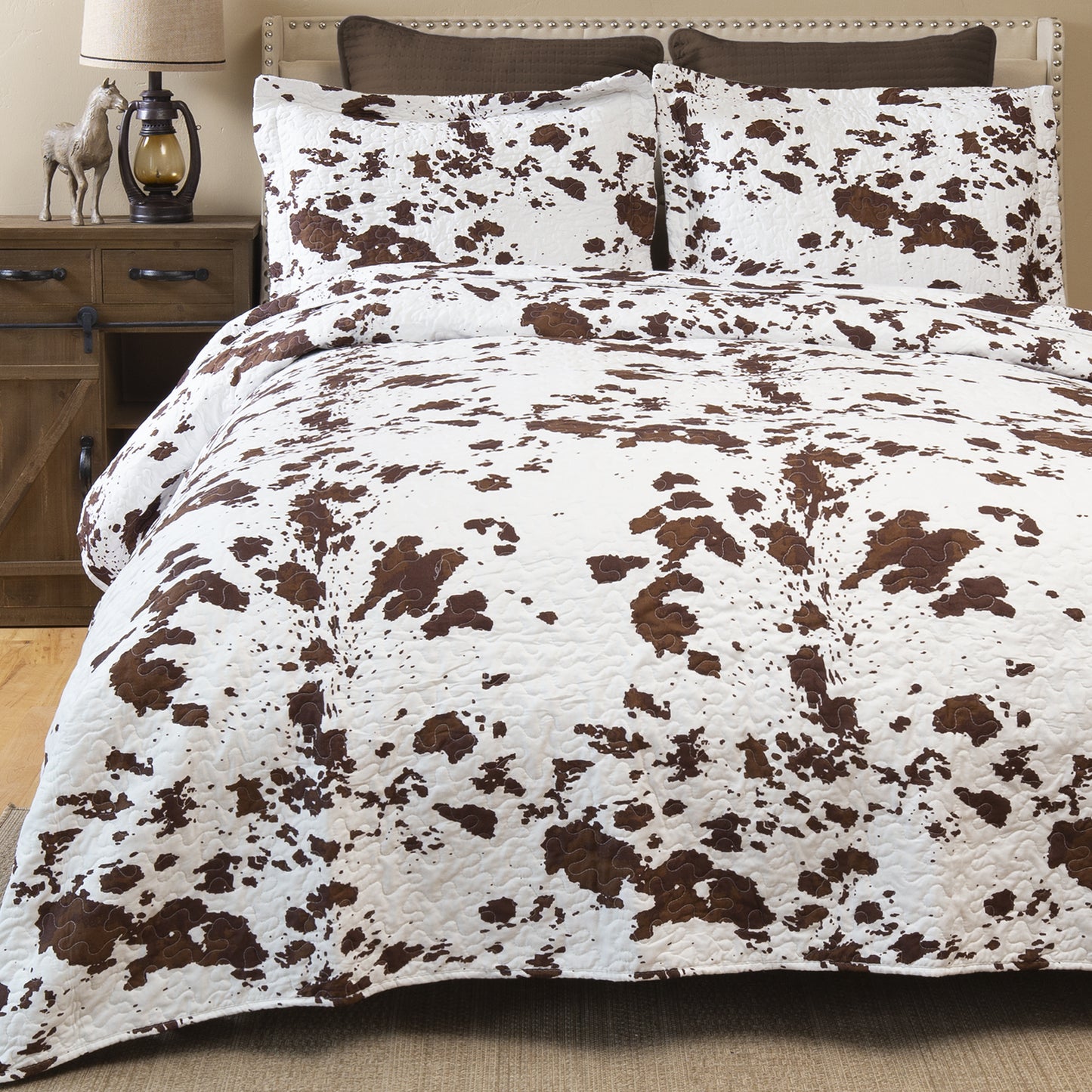 Wrangler® Cowhide Quilt Set