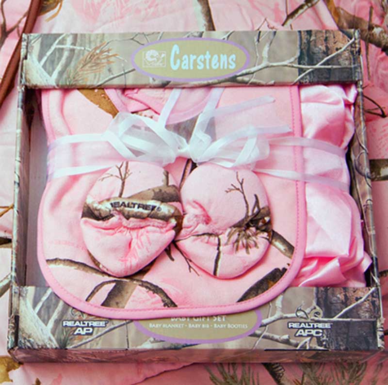 Realtree AP® Pink Boxed Baby Gift Set