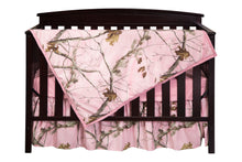 Load image into Gallery viewer, Realtree AP® Pink Crib Set